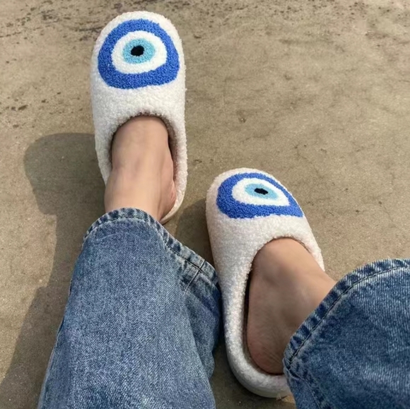 Lucky Evil Eye Devil's Eye All Seeing Eye All Knowing Eye Plush Slippers Shoes - Picture 6 of 7